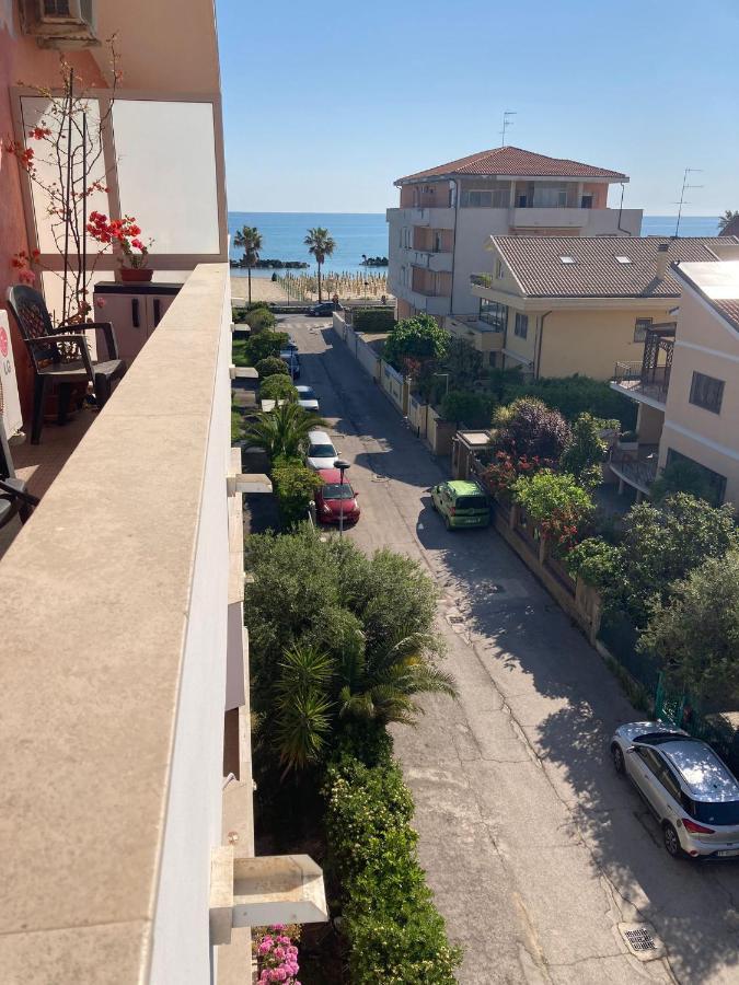 Appartamento Teresa Al Mare Montesilvano Marina Esterno foto